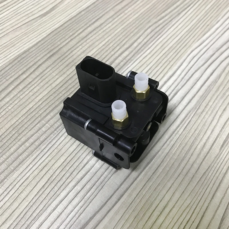 1pcs 37206789165 Air Suspension Compressor valve Block For BMW F01 F02 F07 F11 Air suspension shock absorber Air valve of WABCO