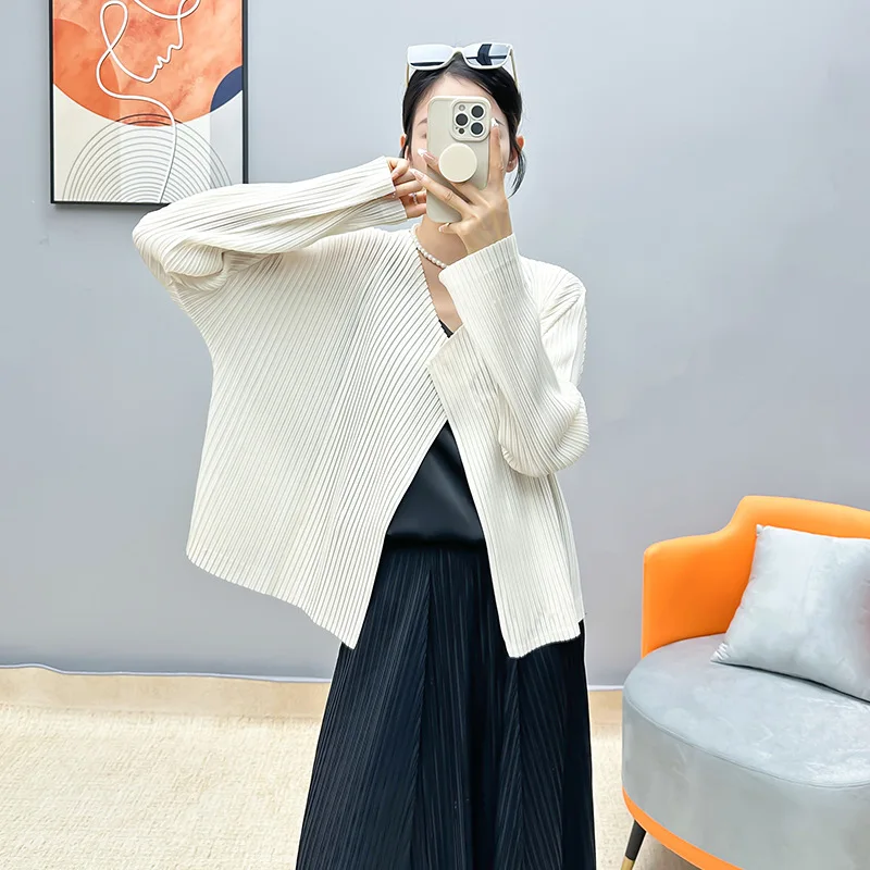 Miyake pleated coat for women 2024 spring new high-end solid color versatile pleated long-sleeved cardigan short coat