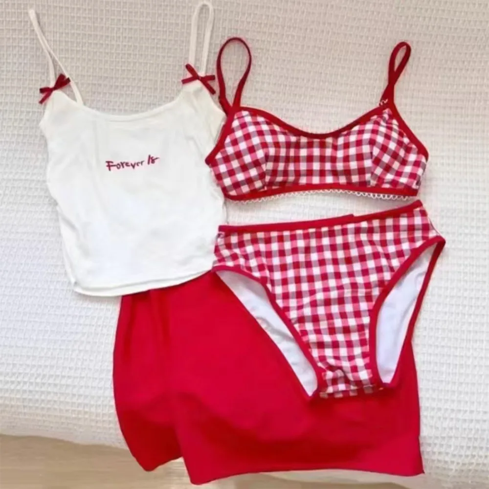 

Sweet Swimsuits Two Piece Sleeveless Backless Floral Bikini Set Women Low Waist Korean Style Flower Swimming Suit Hot Spring