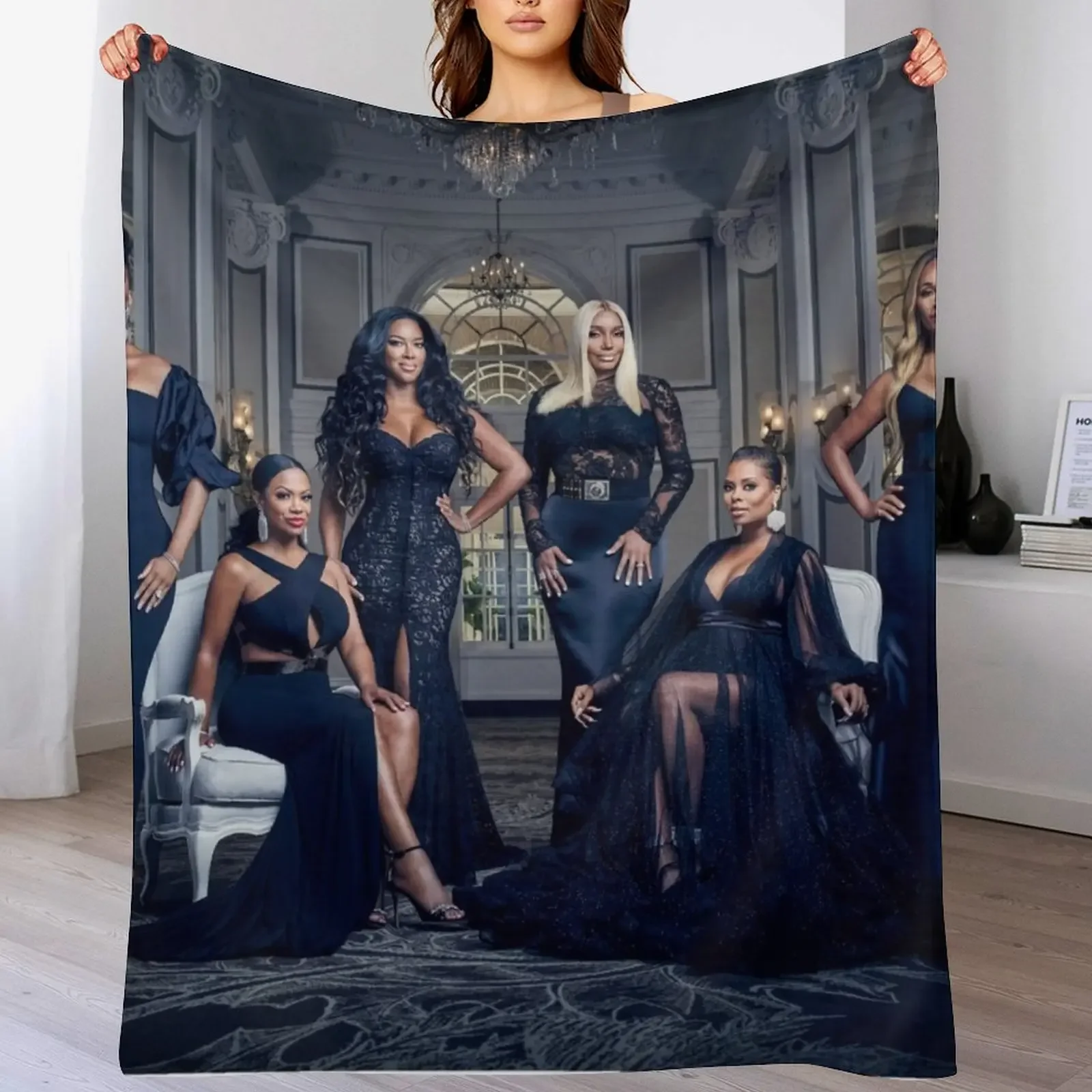 

Real Housewives of Atlanta - Season 12 Cast Throw Blanket Plush Fuzzy Cozy Blanket for Couch Sofa