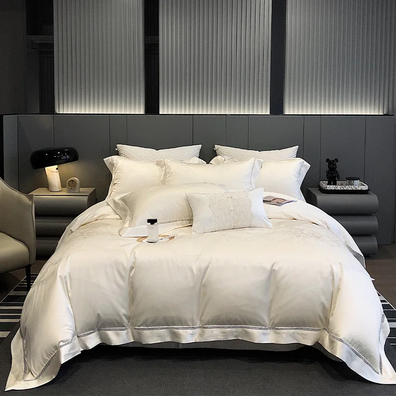 Light luxury simple 140 high-precision jacquard hollow four-piece set of solid color long-staple cotton satin cotton pure cotton