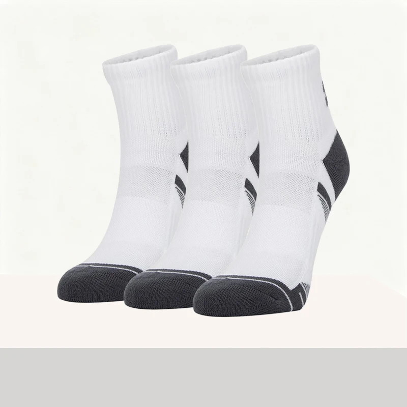 

Under Armour Comfortable, Soft, Durable, Skin-Friendly, Snug-Fitting Unisex Sports Socks 3-Pack, White 1379504-100