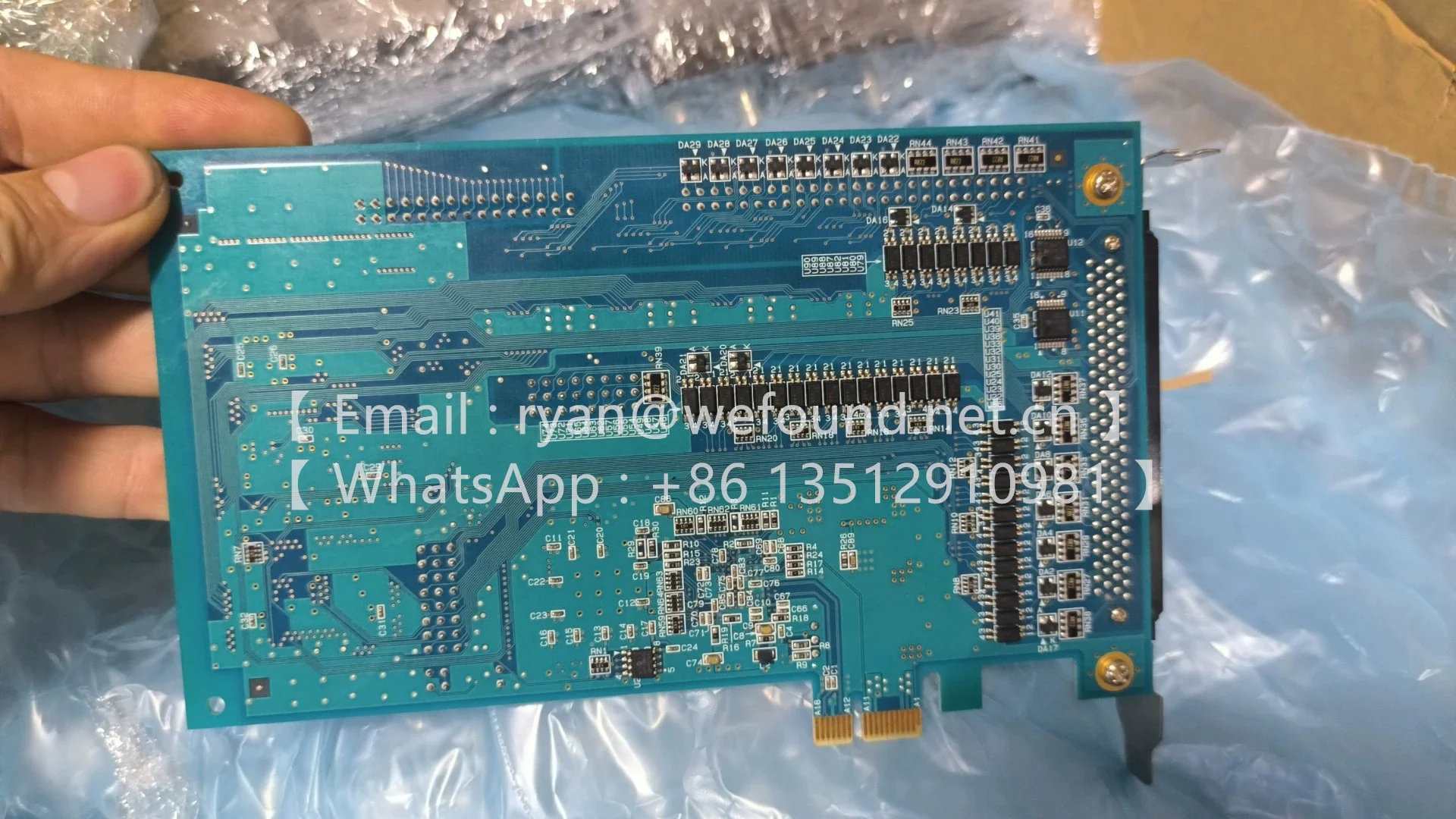 MC8082Pe MC8082Pe－PCI Express x1 8-Axis Motion Control Board