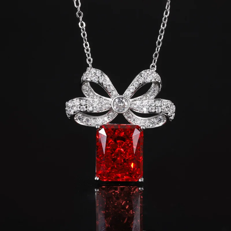 Jewelry Gold-Plated High Carbon Diamond Ice Flower Copper Elegant Light Luxury Bowknot Pendant for Women 10*12 Wholesale