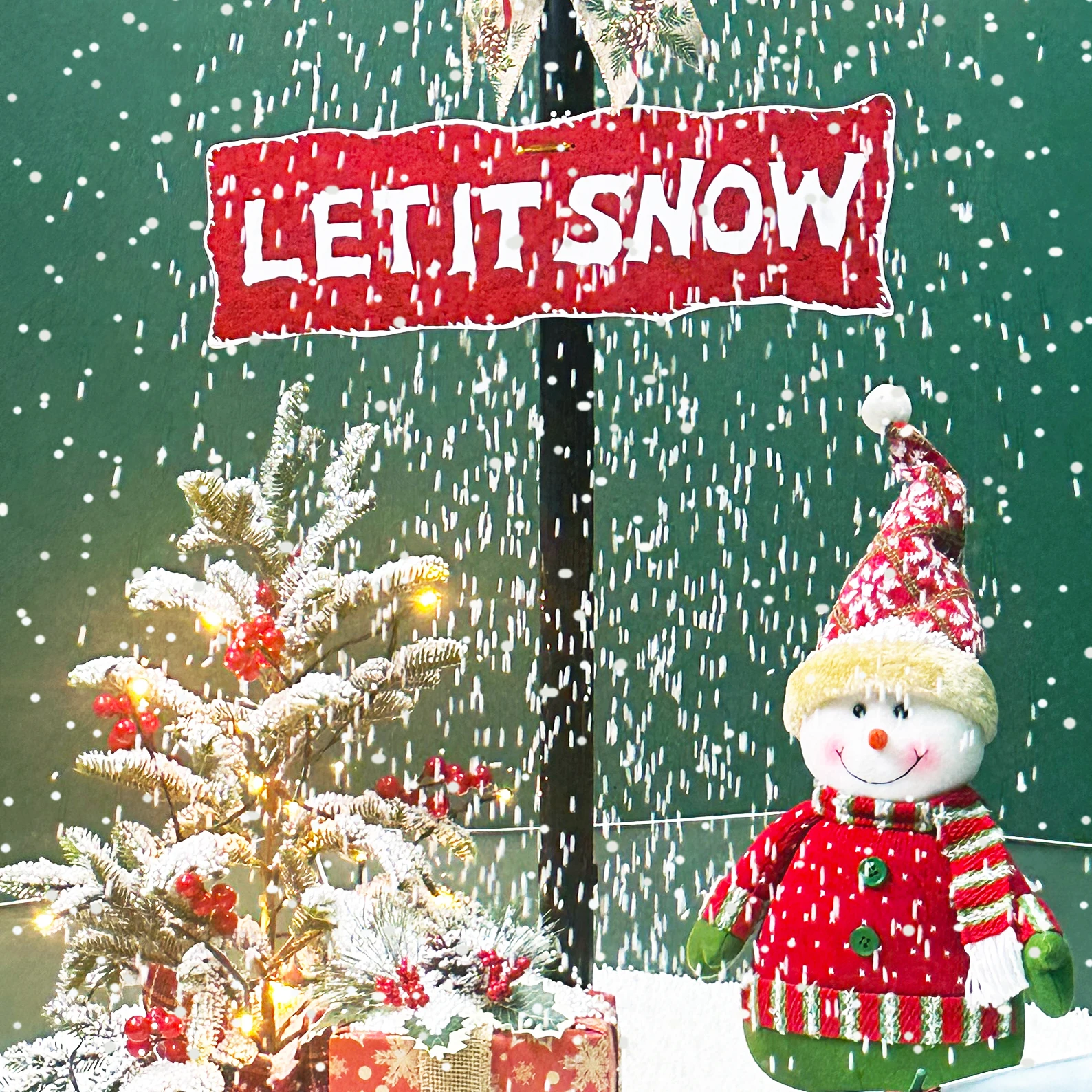 Snow green snowman Christmas tree with umbrella base