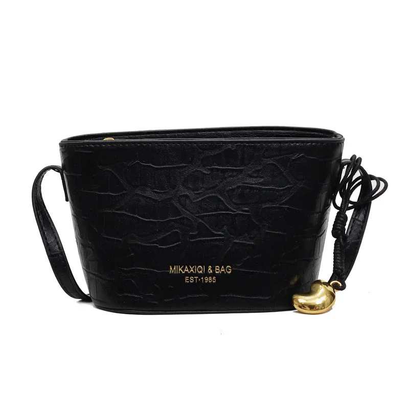 

​ LuckyGeode StoneTote 2025 — плечевой ремень CraterCool, летняя шикарная сумка-ведро с системой ремешков LuminaLock ​ питон