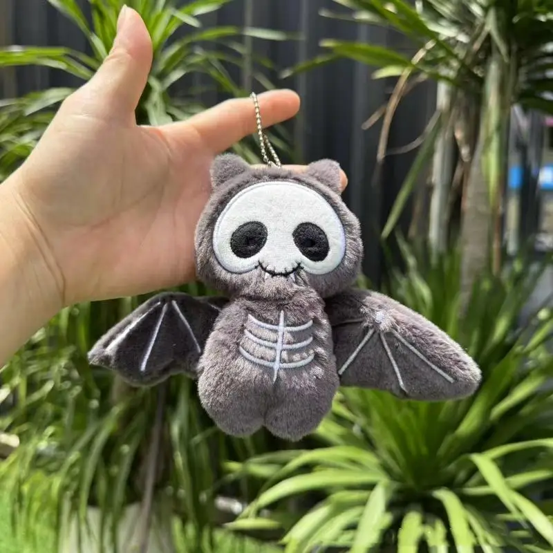 1 unidad de llavero de peluche de 10 cm con diseño de murciélago esqueleto de dibujos animados de Halloween; Accesorio creativo para bolsos infantiles, regalo festivo