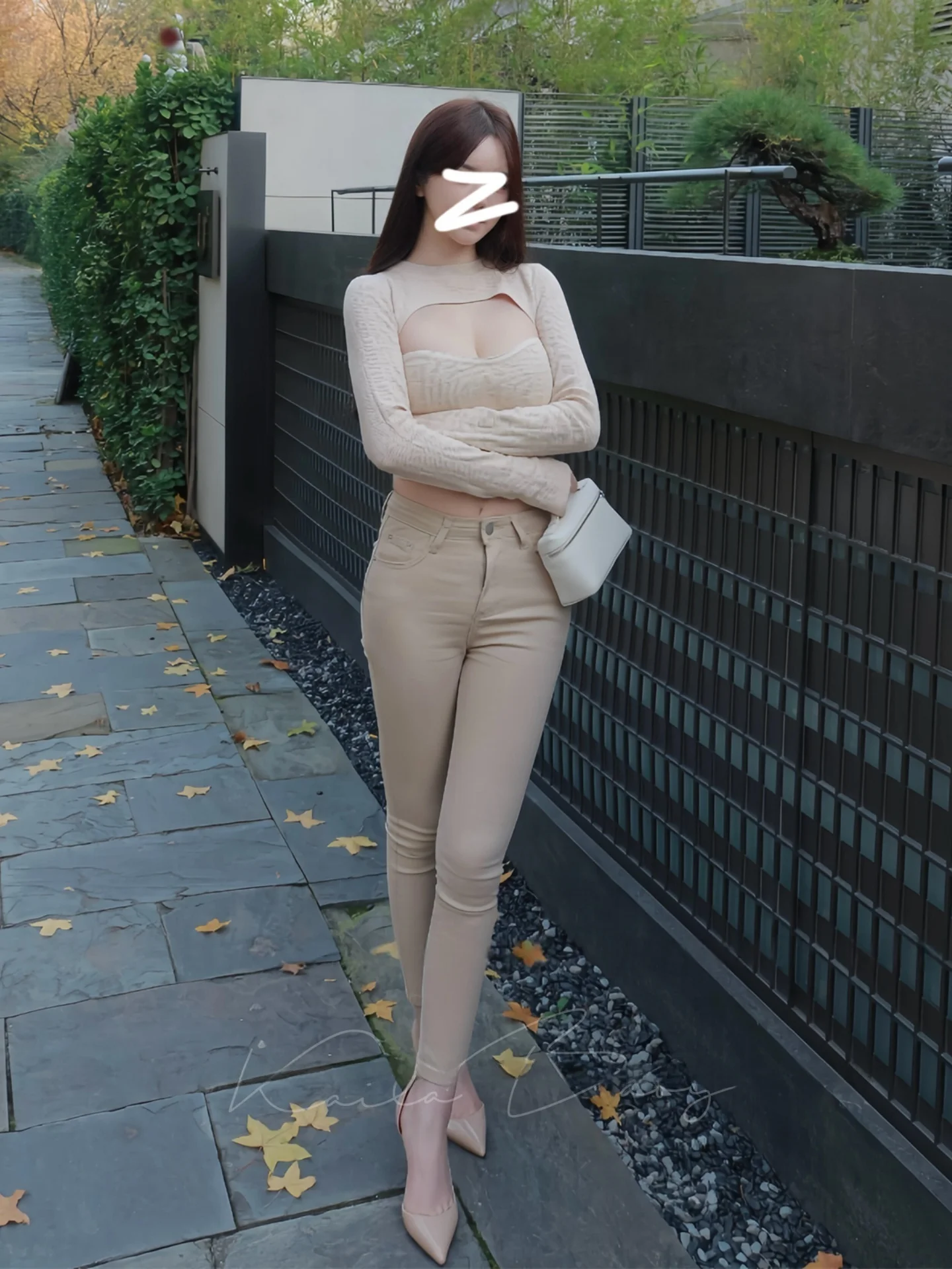 

Slim Fit Sexy Butt Lifting Khaki Color Classic High Waist Cotton Stretch Denim Jeans Women's Faion Autumn Season High Elast...
