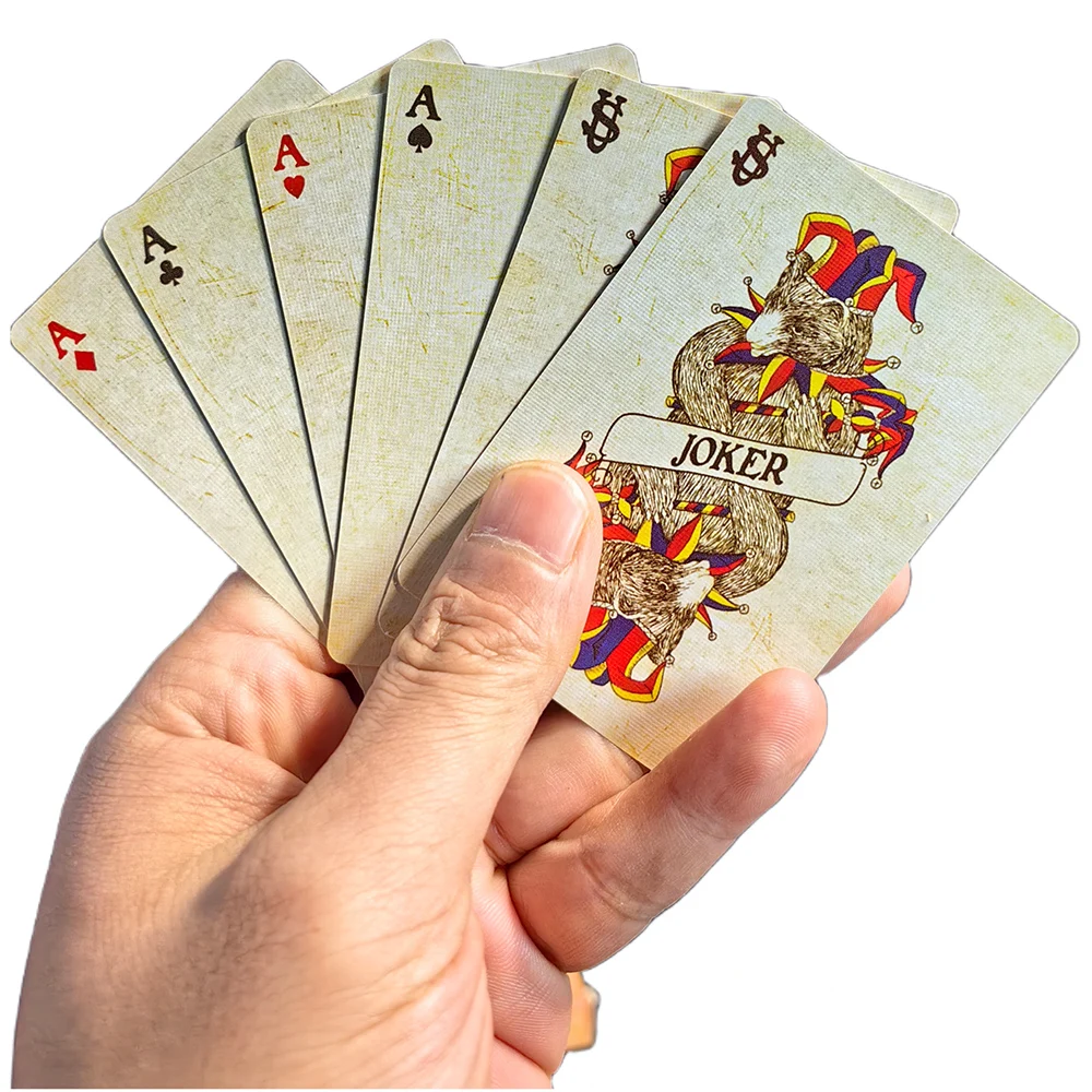 57x72mm Vintage Colourful Bear - Vintage Collectible Playing Cards ulasan dan harga