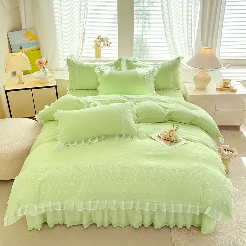 Cream style 4-piece fully washed cotton quilt set, bed sheet, princess style bed skirt, women's light green bedding
