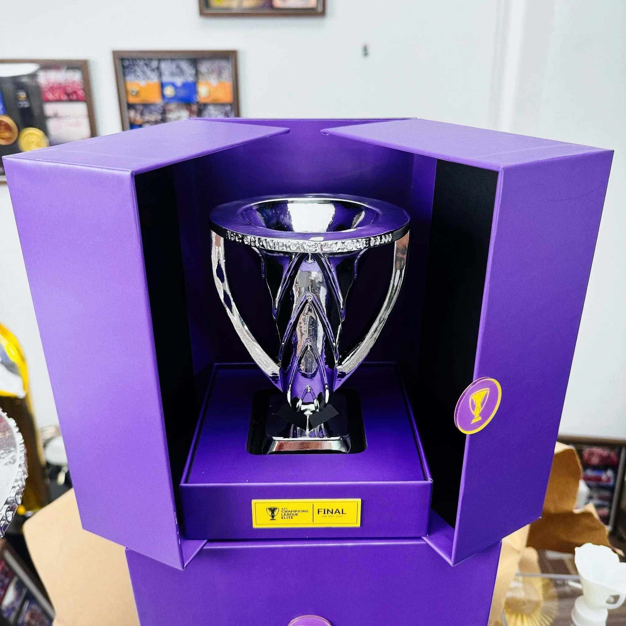 AFC Champions League Elite Trophy with display case⚽ - AliExpress 18