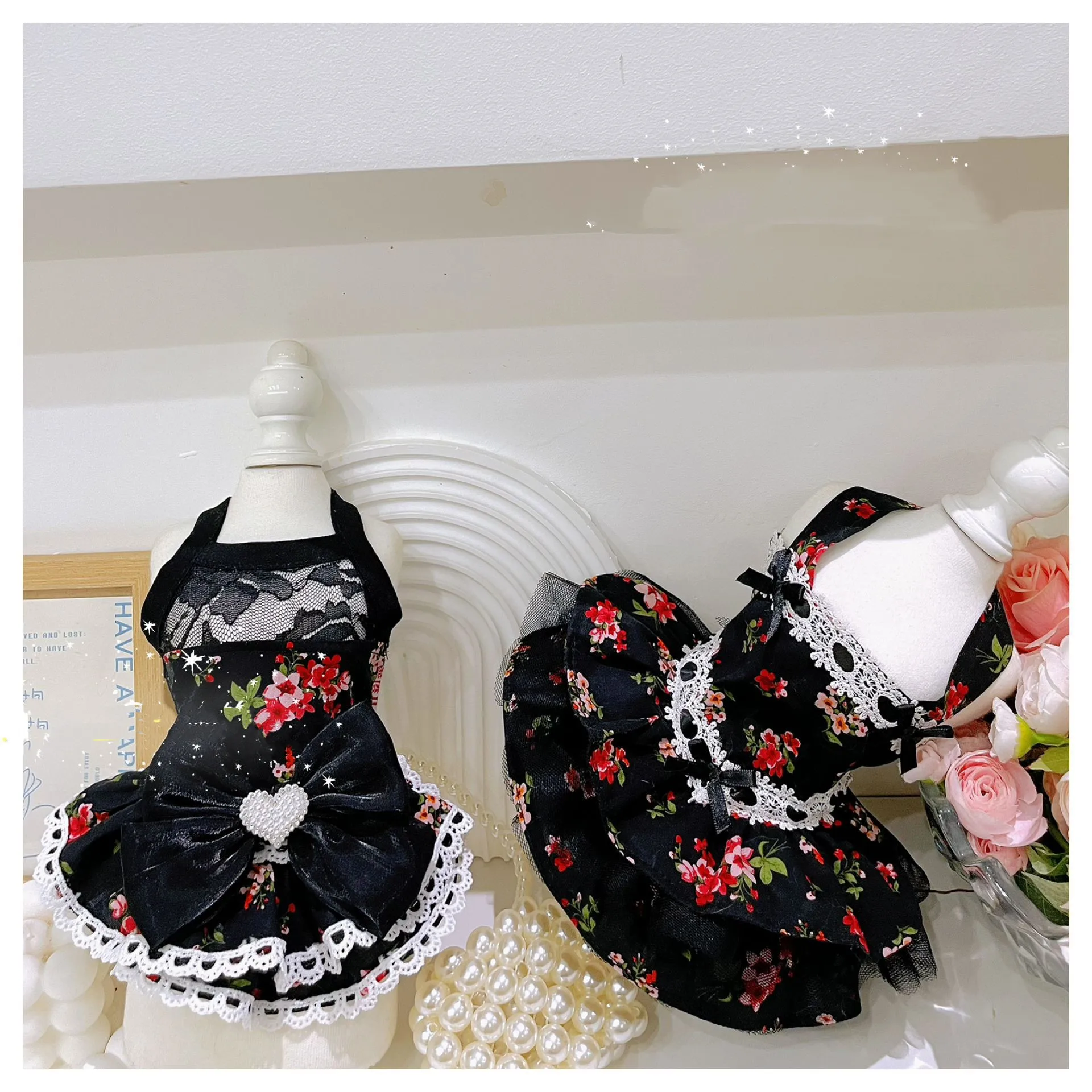 Vestido floral negro de estilo retro para hermana de mascotas/vestido para madre Chihuahua Teddy Yorkshire ropa para cachorros