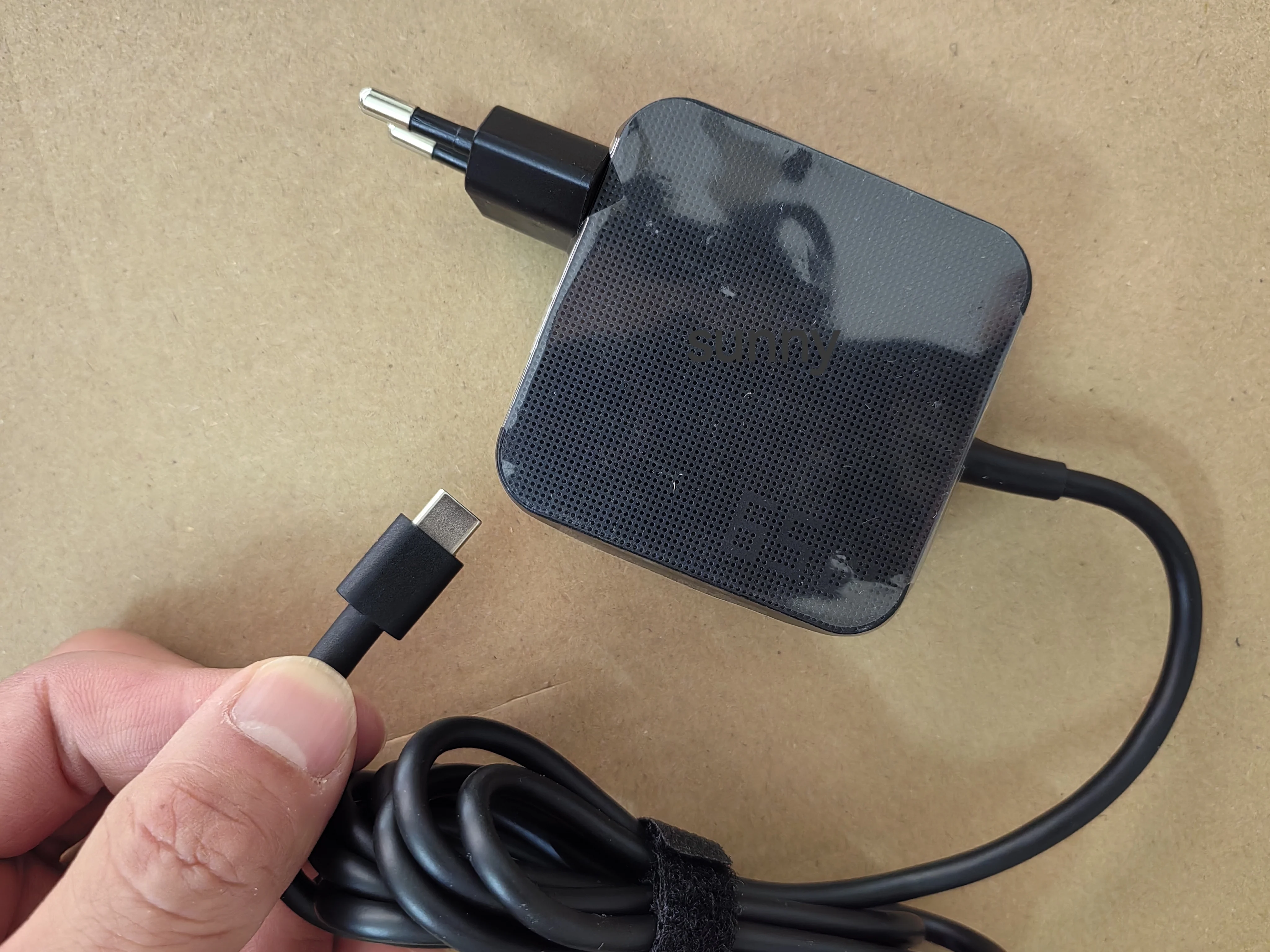 

W19-065N2B REV:A02 0A001-00894600 For ASUS Vivobook 16 (X1607QA) Notebook PC 20V 3.25A TYPE-C 65W AC Adapter OEM NEW