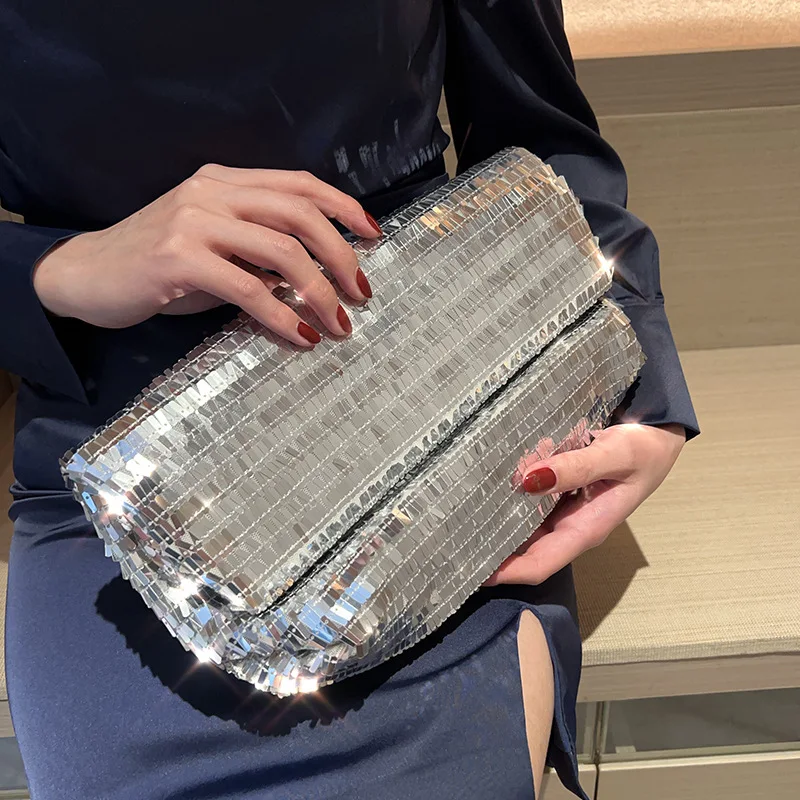 

Silver Shinging Sequin Pillow Clutches HandBags 2024 Summer New Ladies Party Clutch Purses For Women Fashion Prom Phone Handbags