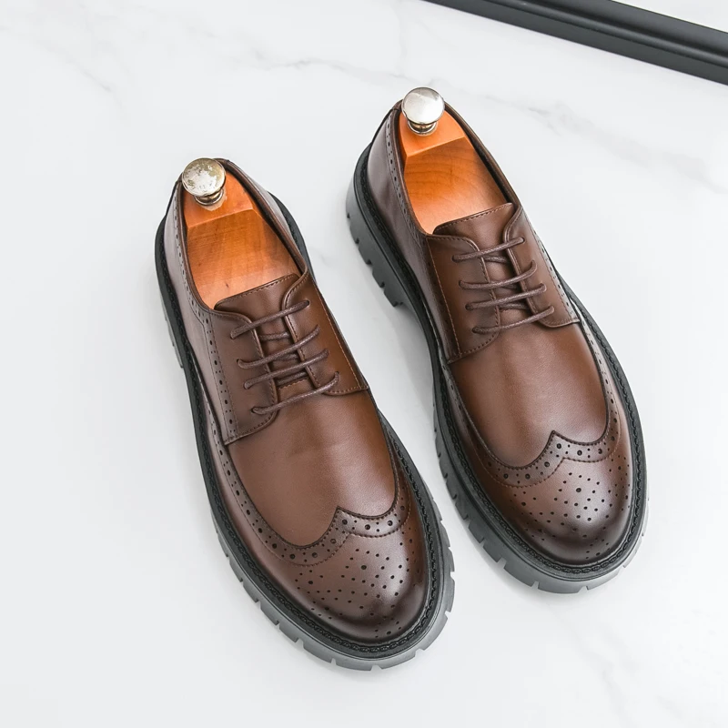 

Мужские туфли дерби с резьбой по блоку, кружевная деловая банкетная мужская обувь с толстой подошвой, размер 38-46