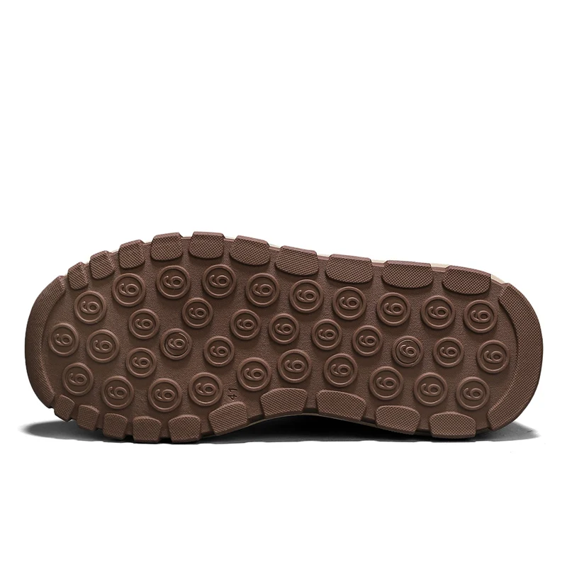 أحذية رياضية جديدة بلون موحد - أحذية قيادة مغطاة من الجلد الطبيعي للرجال - أحذية رياضية - راحة ممتازة