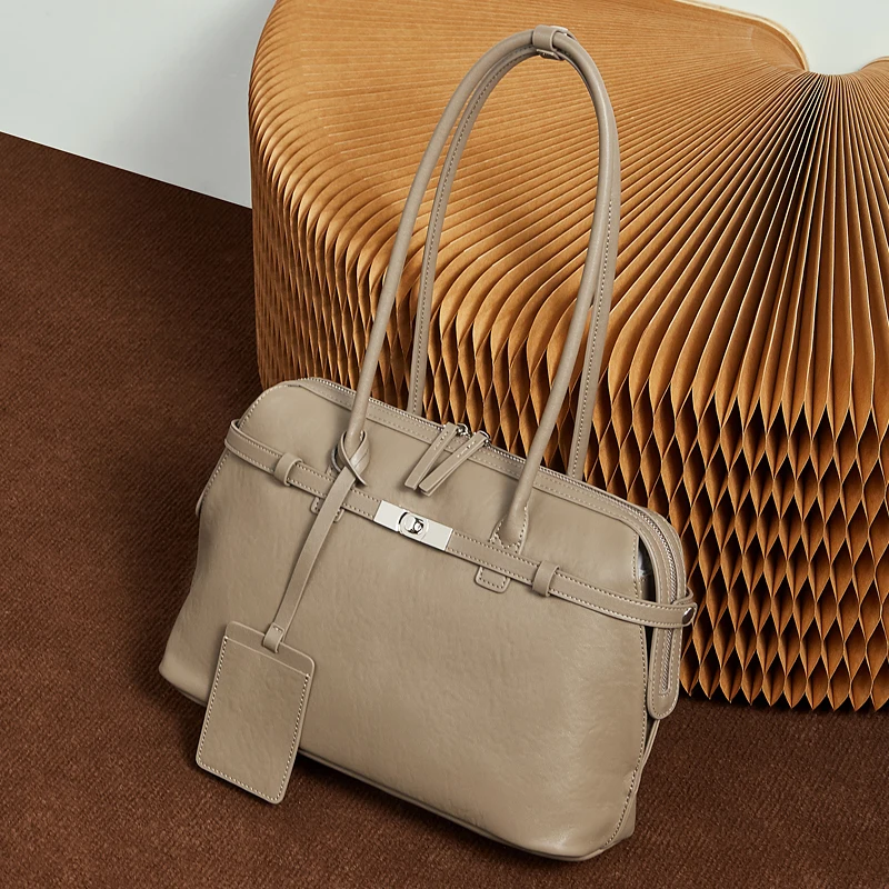 

Hifashion Cowhide Genuine Leather Large Underarm Shoulder Bags For Women 2025 Luxury Designer Work Stachel Tote Ladies Handbags