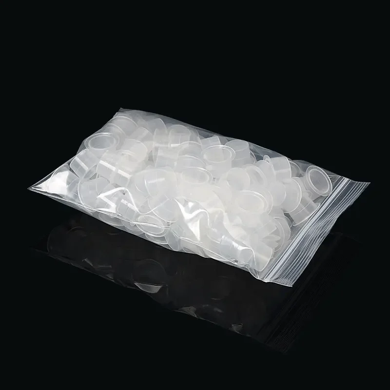 100 قطعة حامل حبر الوشم البلاستيكي القابل للتصرف حاوية شفافة أكواب الوشم الصباغ غطاء تجميل دائم لوازم الوشم حجم S/M/L