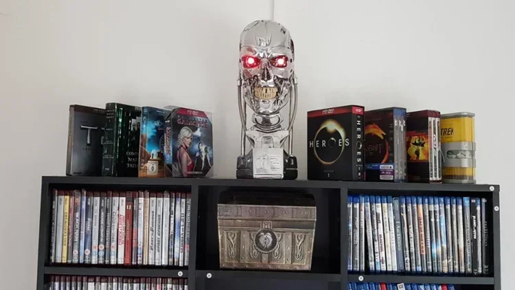 [Funny] Replica Resin Terminator T800 1:1 Scale Skull Endoskeleton Lift-Size Bust Figure light LED EYE T-800 T2 statue model