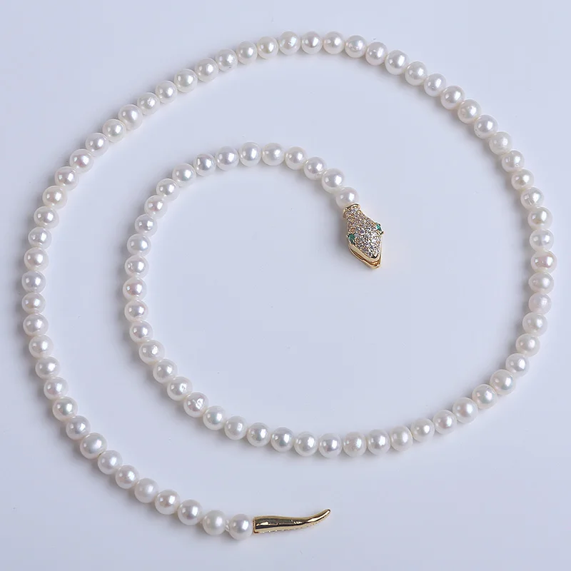 

Natural White 4-5mm Potato Shape Freshwater Pearl Necklace Snake Design Jewelry