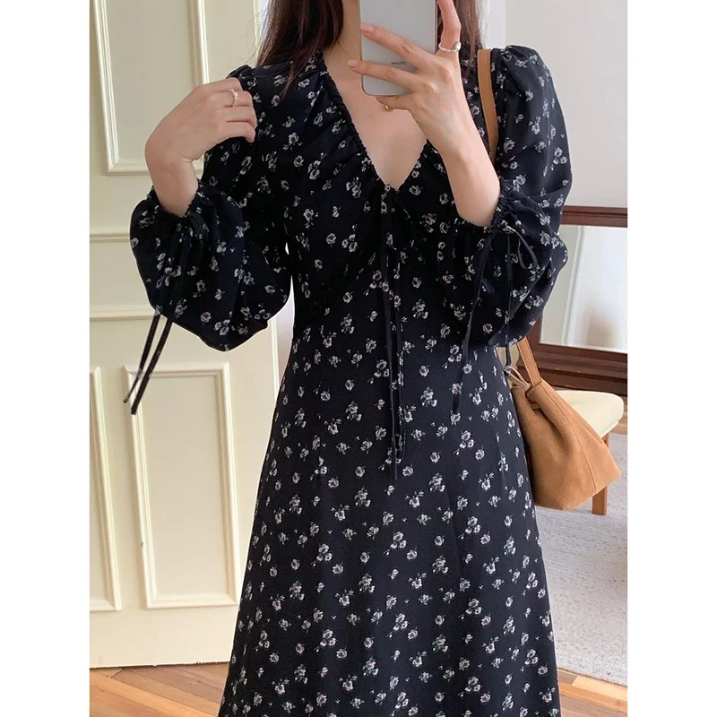 Fashion V-Neck Lace Up Lace Printed Puff Sleeve Floral Dress Women\'s Clothing Autumn New Loose Office Lady Vintage Dresses