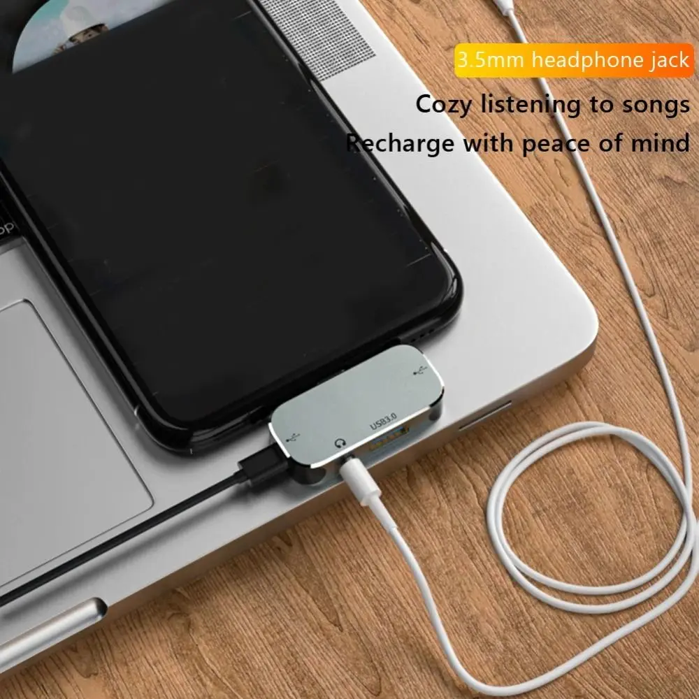 5 in 1 Hot Swappable Type-C Hub PD 100W USB 3.1 Port USB-C Docking Station AUX Port USB 2.0 Port PD Hub Laptop