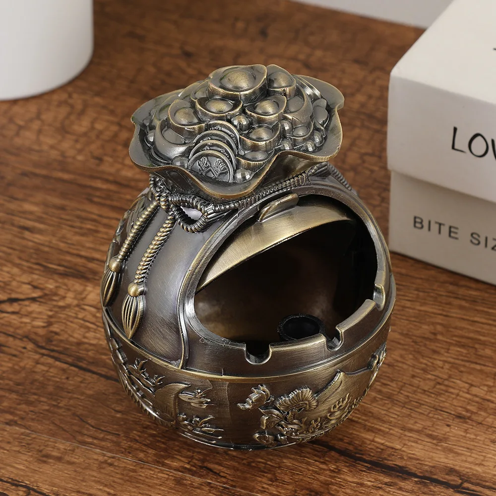

Vintage Bronze Luxury Car Ashtray with Relief Design Creative Automotive Interior Metal Ornament