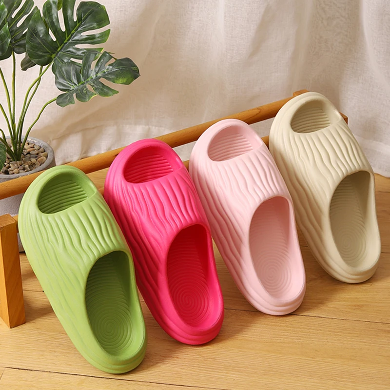 Fashion Women Summer Soft Slippers Thick Platform Bathroom Home Men Indoor Non-slip Anti-slip Female Cloud Cushion Slides