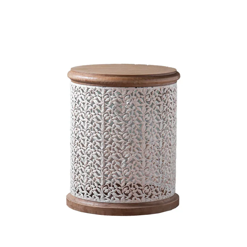 

French retro solid wood small round table, small coffee in the living room of the bed and breakfas