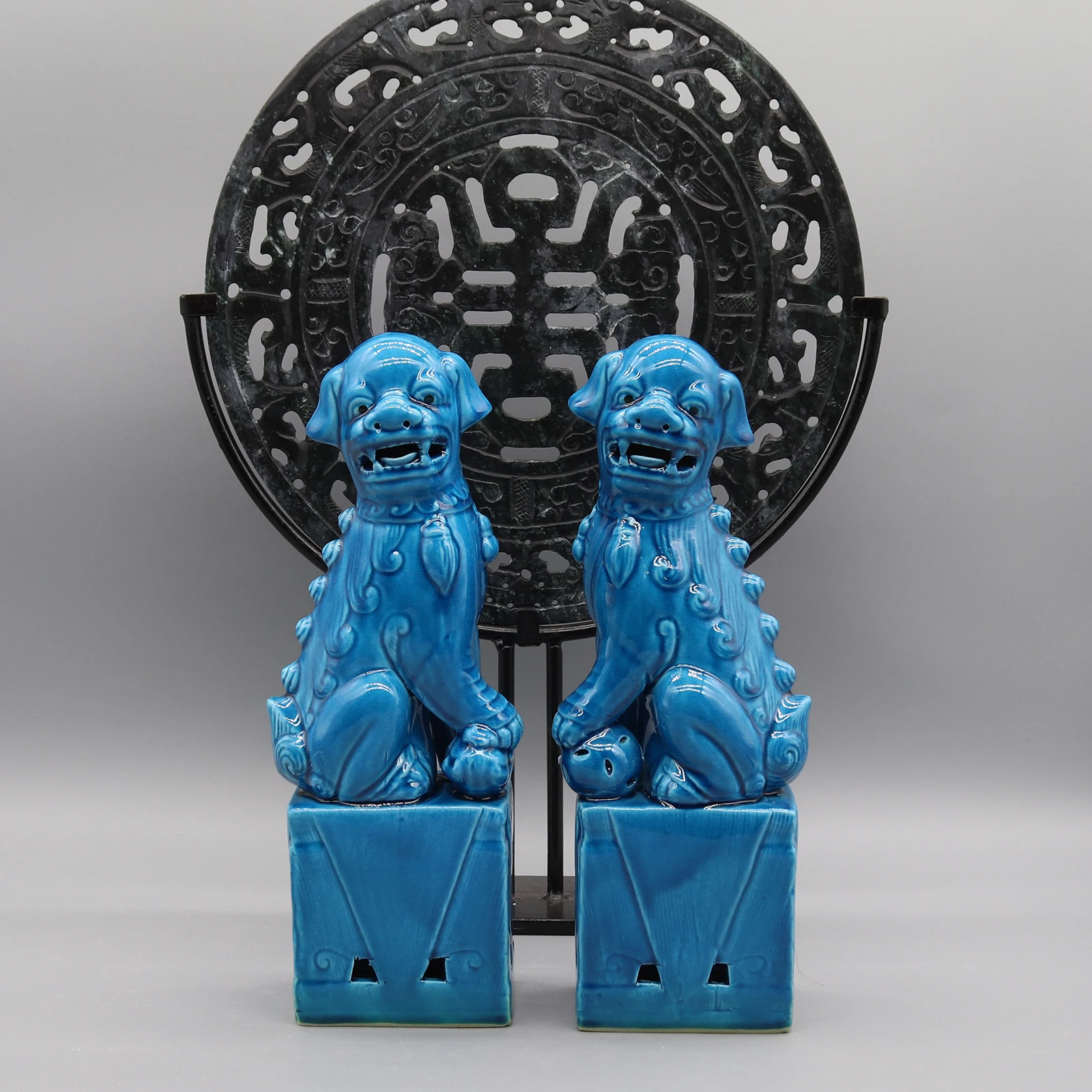 Paar Foo Dogs, Fu Dogs, Buddha Dogs, chinesische Wächterlöwen, Keramikskulptur, Heimdekoration – Detail 2