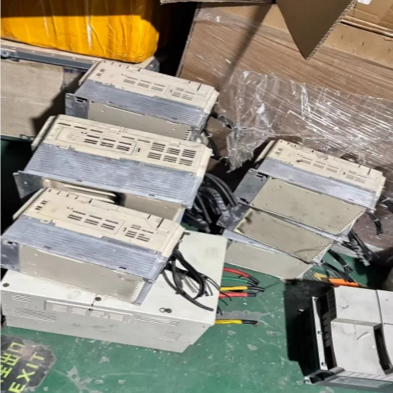 

New Original Inverter CIMR-EB4A0038FBA CIMR-EB4A0044FBA CIMR-AB4A0058ABA CIMR-AB4A0038FBA CIPR-GA70B4038ABBA
