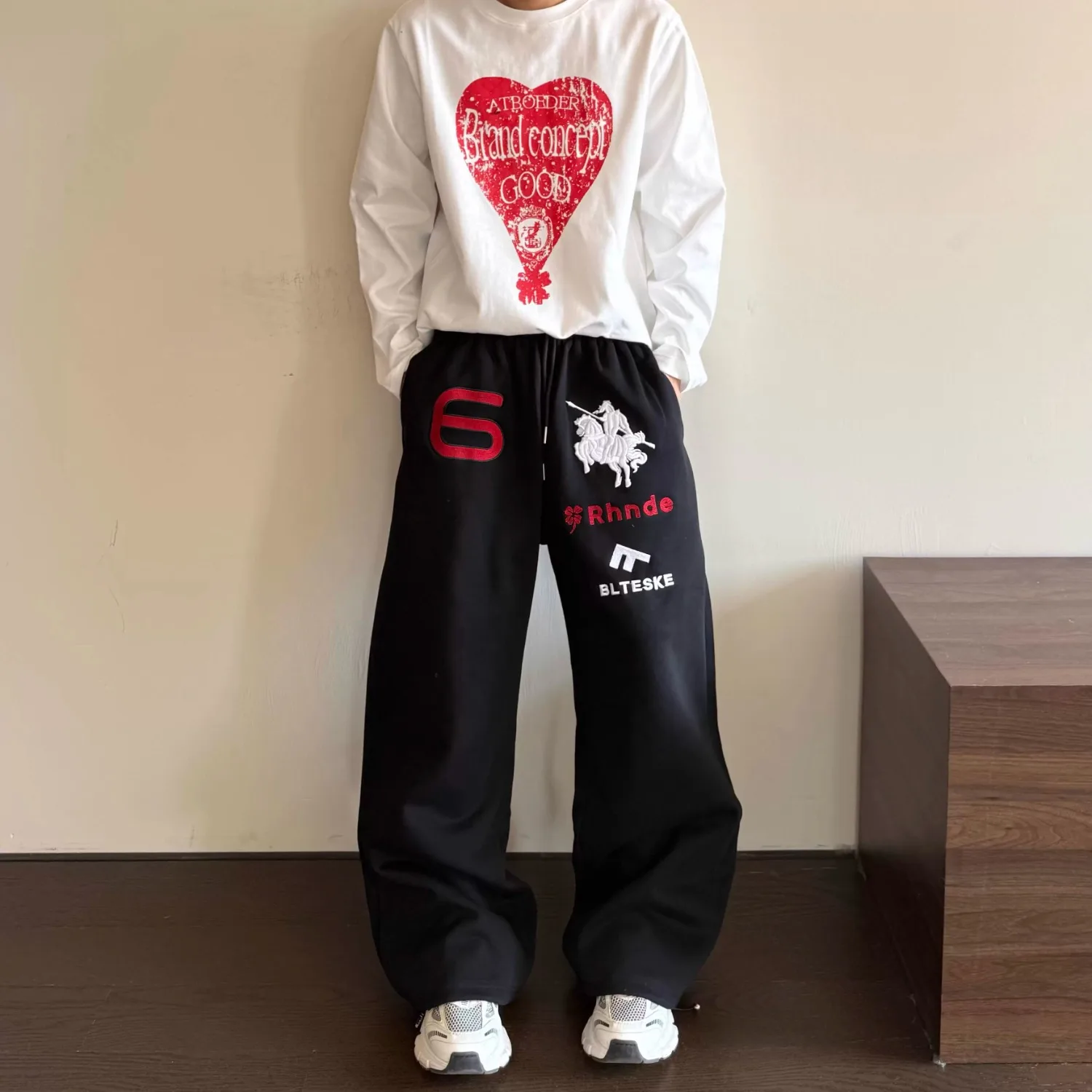 American Style Embroidered Elastic Waist Loose Straight Leg Baggy Pants Spring Autumn Unisex Long Casual Trousers