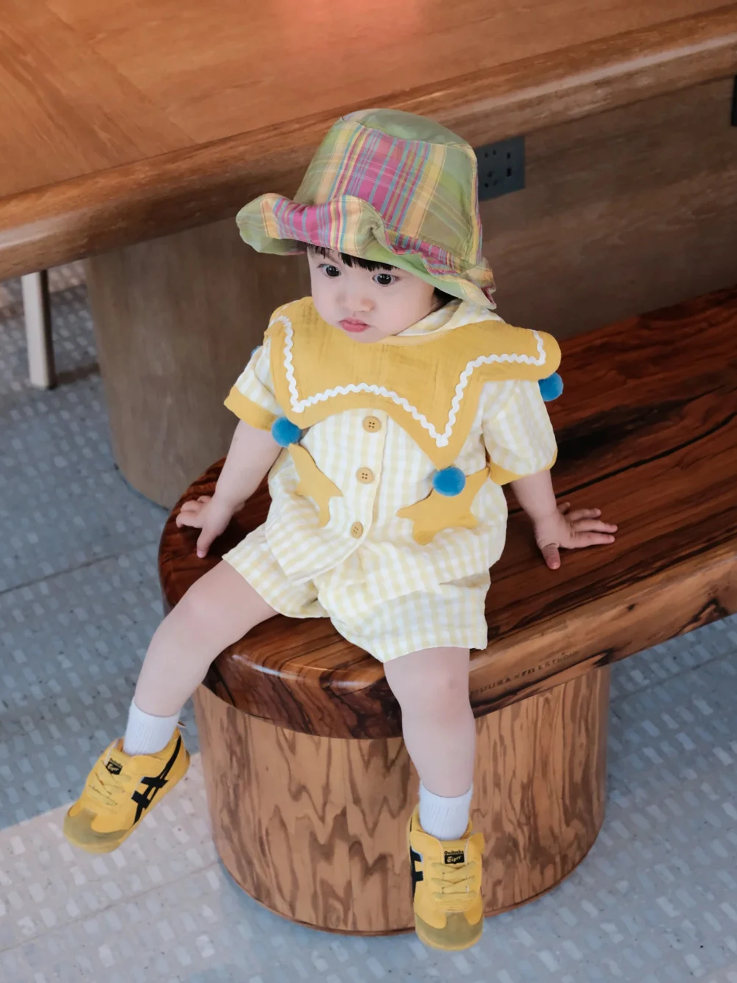 completo-estivo-per-neonato-leggero-e-confortevole-top-a-quadri-pantaloncini-larghi-abbigliamento-carino-e-morbido-per-neonati-e-bambini-piccoli