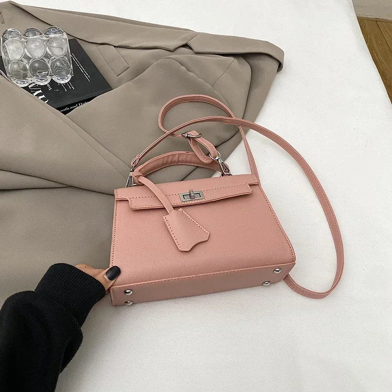 Luxury fashion designer women's crossbody bag popular portable wallet elegant style women's shoulder bag