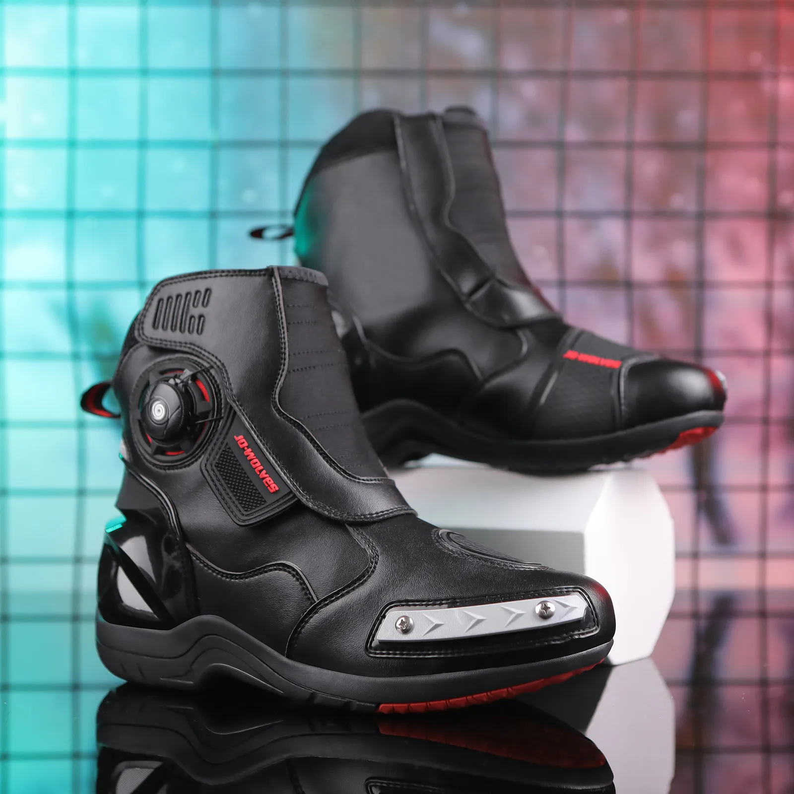 

Men's and Women's Motorcycle Boots Comfortable and versatile riding boots for motorcycling Those trainers and casual shoes