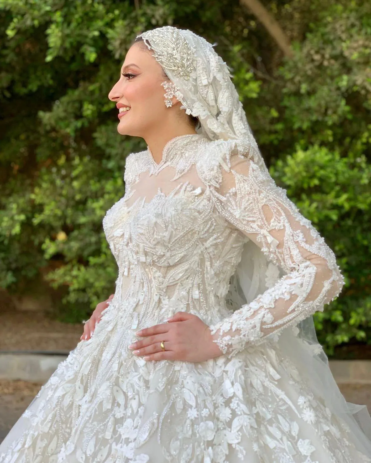 Muçulmano arábia saudita beading vestido de casamento alta pescoço apliques vestidos de noiva feito sob encomenda longo trem bordado vestido de novia