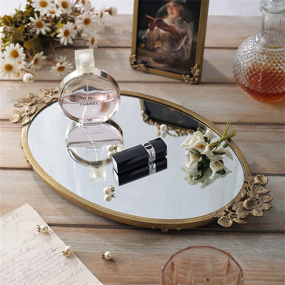 

Square Brass Tray with Handle Jewelry Wine Glasses Cosmetics Perfumes Soap Round Mirror Tray for Vanity Bathroom Counter Party