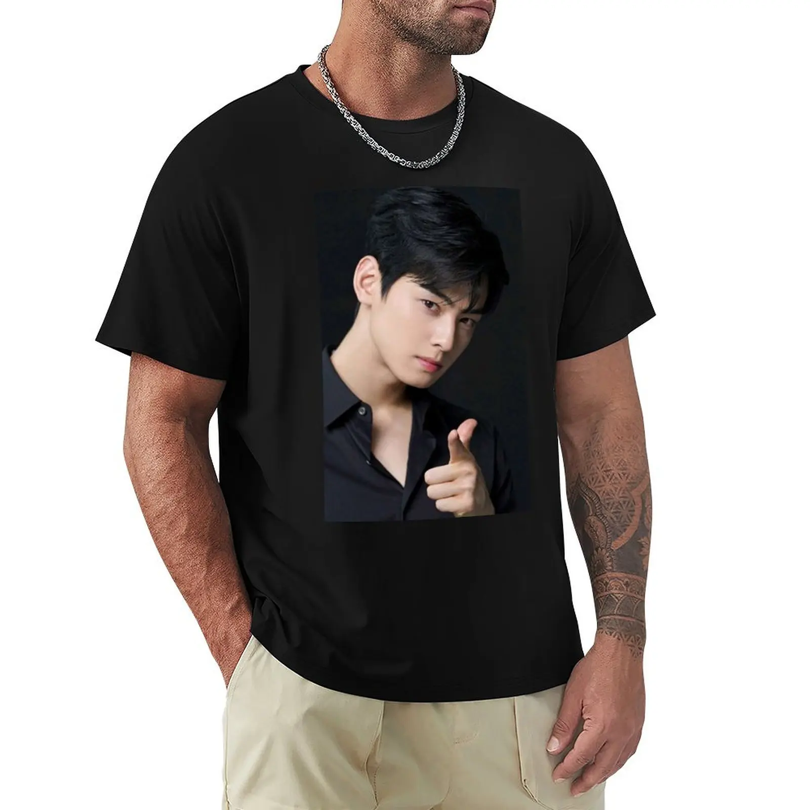 

Cha Eun Woo - V10 T-Shirt Soft Durable Cotton T-Shirt