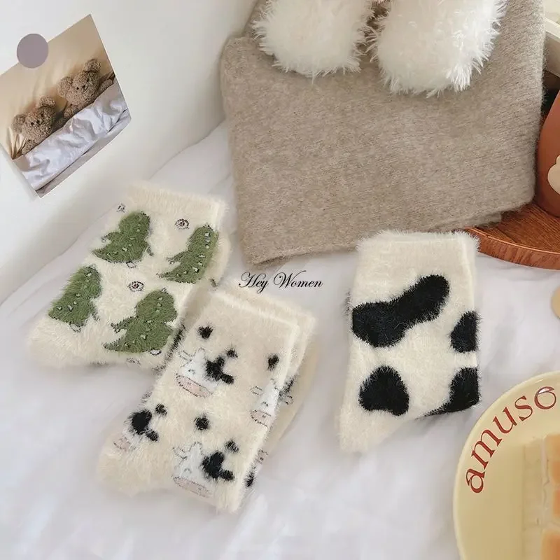 Cute Cartoon Socks Cow Spots Thickened Warm Coral Fleece Winter Soft Stocking Medium Tube Mink Velvet Home Girl Floor Sock