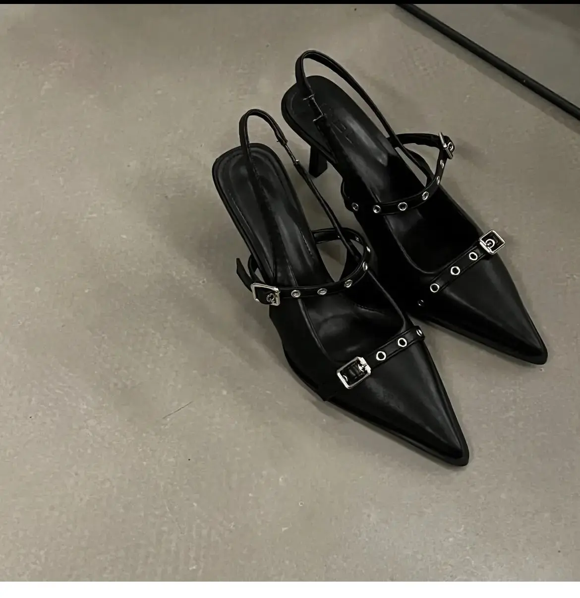 2023 New Spring Fashion Thick Heel Cross Strap Pointed Iow Heel SHallow Mouth One Word Buckle - French Women\'s hoes