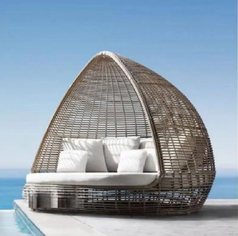 

Marine-Grade Aluminum Rattan Daybed Saltwater-Resistant Coastal Design for Outdoor Furniture for Balconies