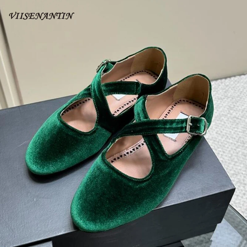 

Luxury Velvet Ballet Flat Shoes for Women Cross Strap Shallow Mouth Round Head Mary Janes Cross Strap Buckle Ladies Casual Shoes