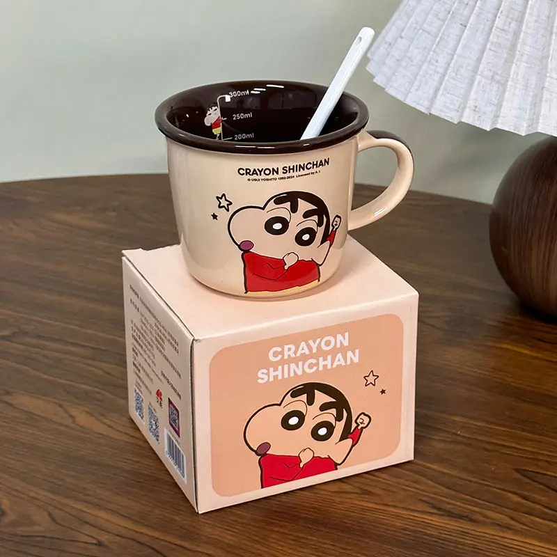 Simpatico cartone animato Kawaii Crayon Shin-Chan autentico tazza di ceramica 2024 nuova tazza d'acqua scala ufficio specifica tazza di caffè tazza di latte regalo