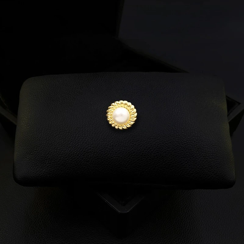 

2079 Exquisite Natural Pearl Small Brooch Anti-Exposure Cardigan Fixed Buckle Simple Mini Versatile Collar Pin for Women Jewelry