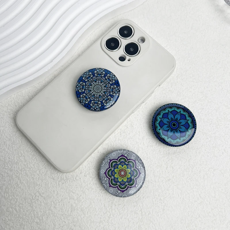 1pc Mandala pattern drop adhesive Socket phone stand Drop adhesive pattern foldable desktop stand Mandala mobile phone grip