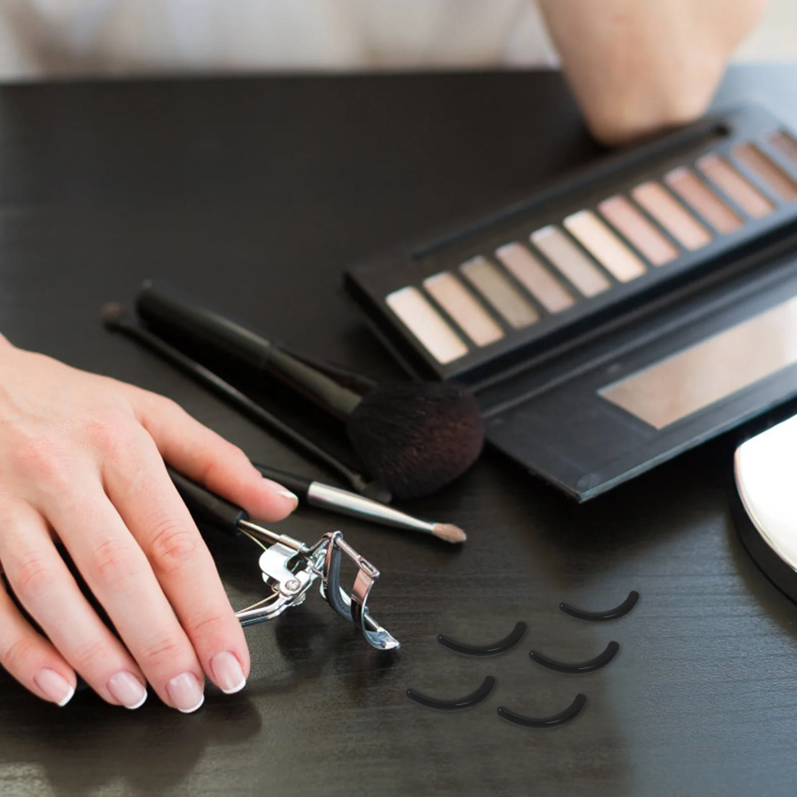 

16Pcs Black Silicone Refill Pads for Eyelash Curler Flexible Soft Rubber Inserts Safe Comfortable Support Natural Curl Washable