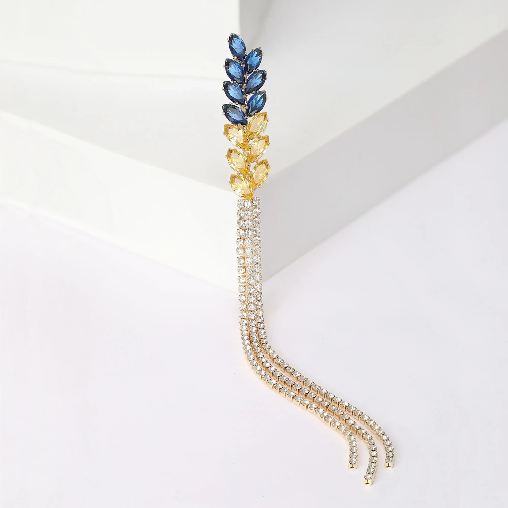 Women Brooches Korean Fashion Style 3-Color Rhinestone Ear of Wheat Lapel Pins Luxury Jewelry Accessories For Clothing Gifts