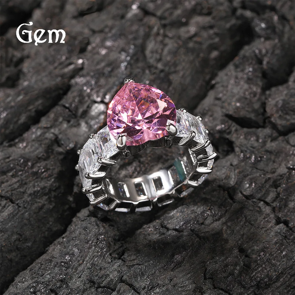 

Fashionable diamond-studded heart-shaped ruby ​​unisex ring, comfortable party all-match temperament accessory