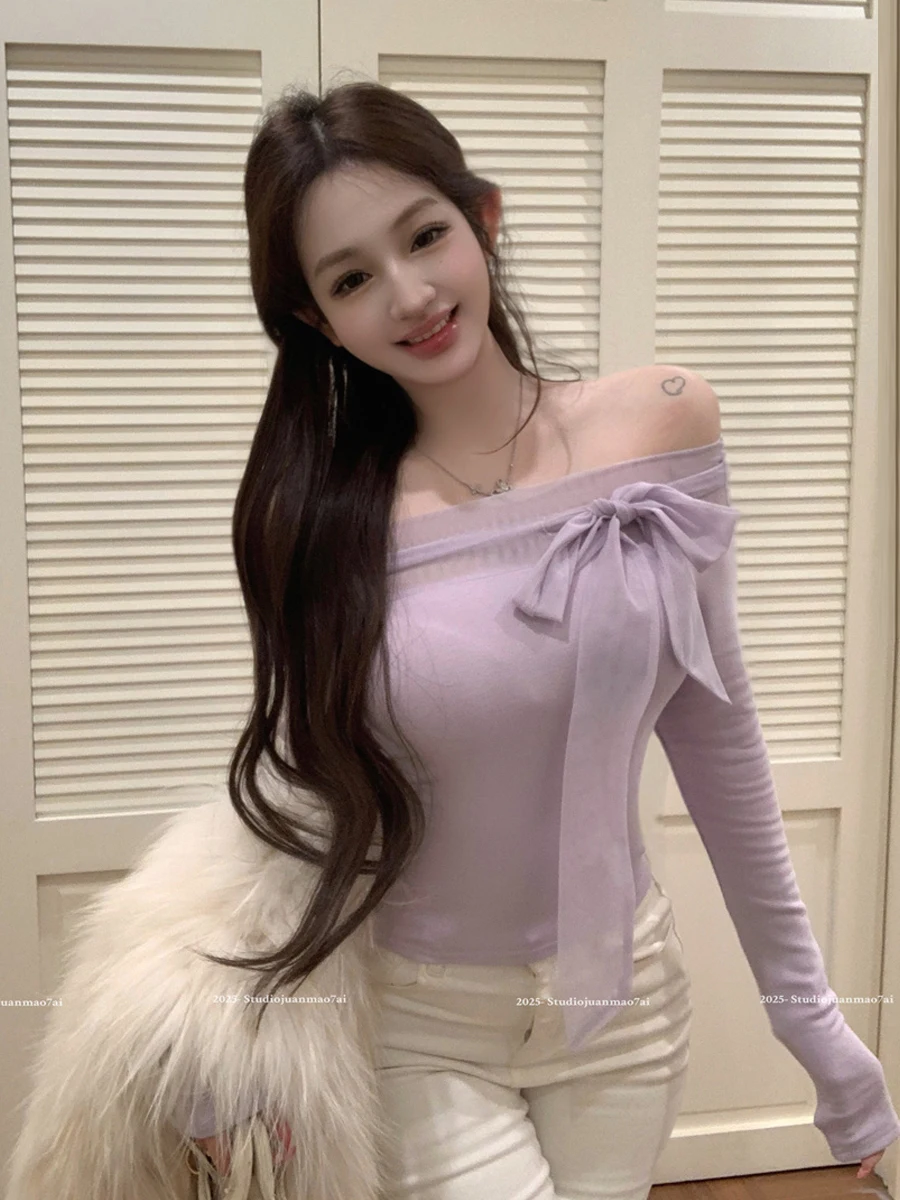 Misty Purple One-Shoulder Long-Sleeve T-Shirt with Lace-Binding Neckline Slimming Design Pure Desire Sexy Exposing Clavicle V...