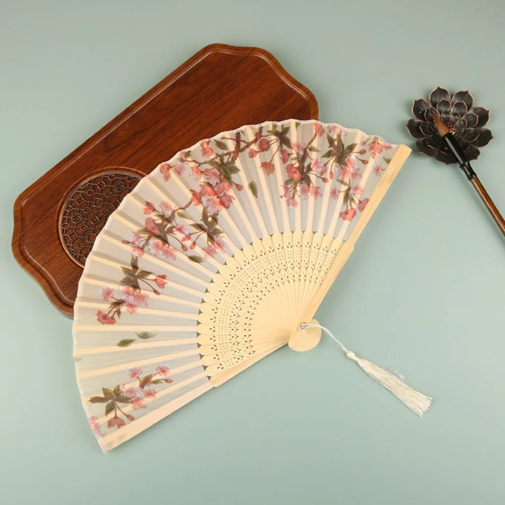 Elegant Silk Material Vintage Silk Folding Fan Bamboo Frame Vintage Hand Fan Chinese Style Dance Fan Dance Performance